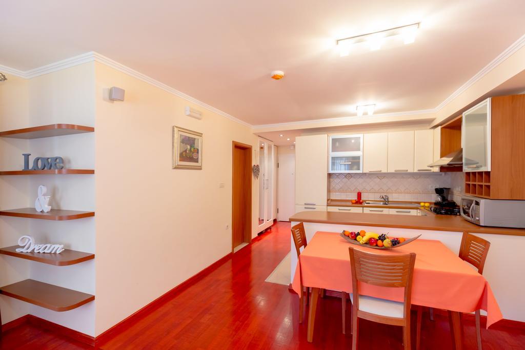 Leona & Borna'S Central Lapad Suites Dubrownik Zewnętrze zdjęcie