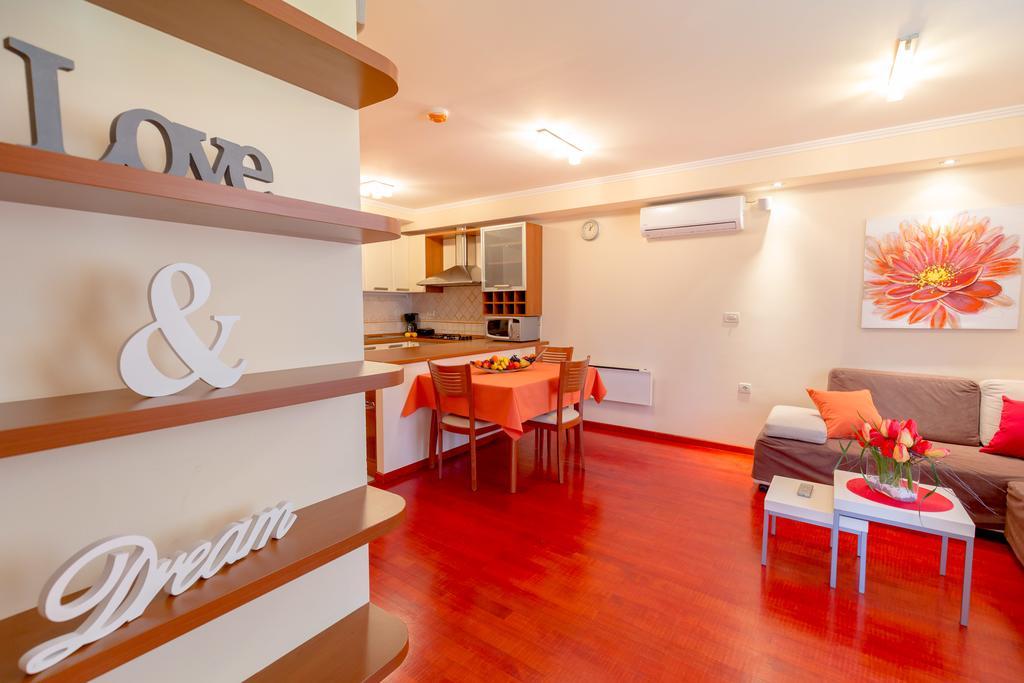 Leona & Borna'S Central Lapad Suites Dubrownik Zewnętrze zdjęcie