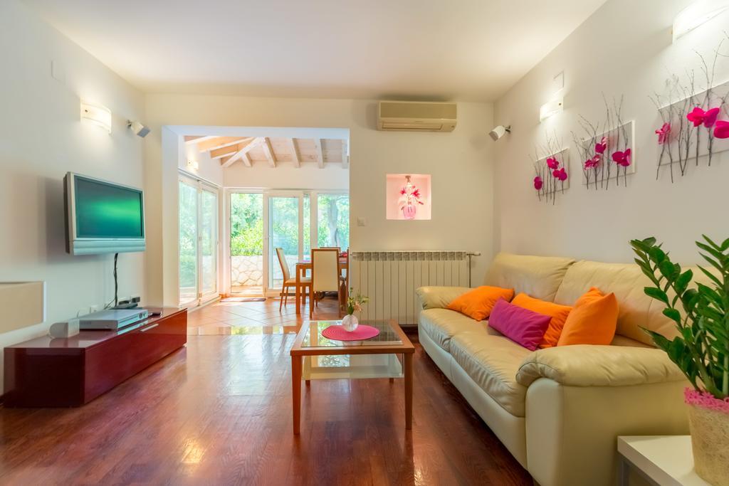 Leona & Borna'S Central Lapad Suites Dubrownik Zewnętrze zdjęcie