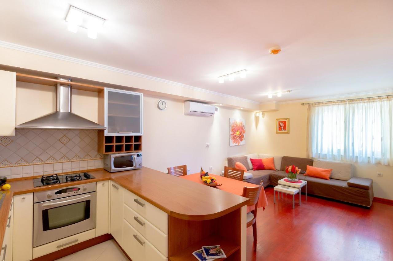 Leona & Borna'S Central Lapad Suites Dubrownik Zewnętrze zdjęcie