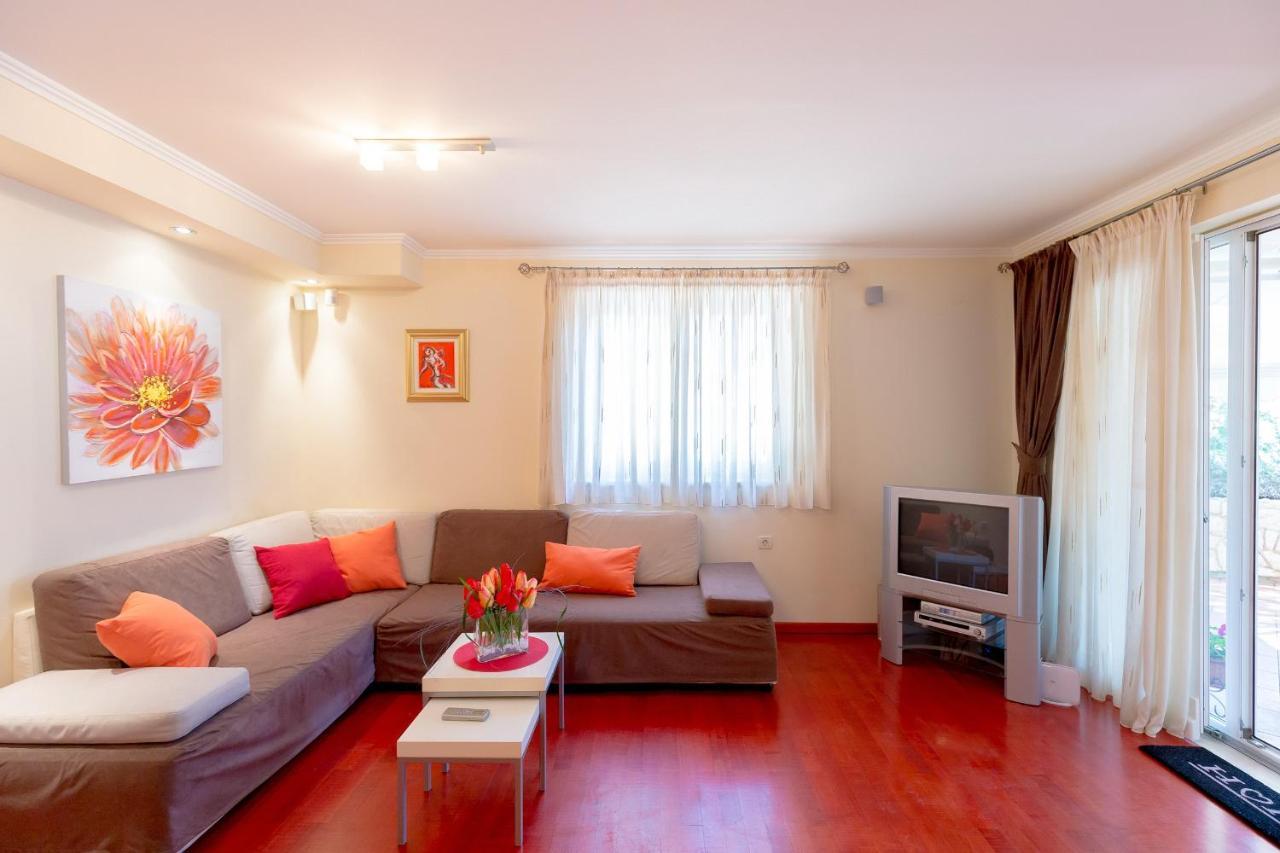 Leona & Borna'S Central Lapad Suites Dubrownik Zewnętrze zdjęcie