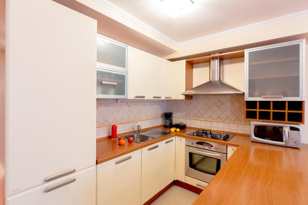 Leona & Borna'S Central Lapad Suites Dubrownik Zewnętrze zdjęcie